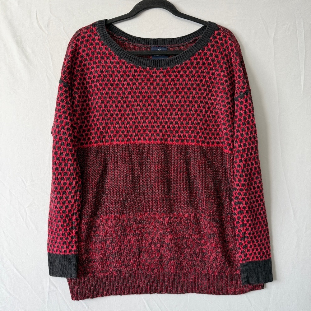 American Eagle Womens Vintage Boyfriend Knit Sweater L Red Black Textured Grunge